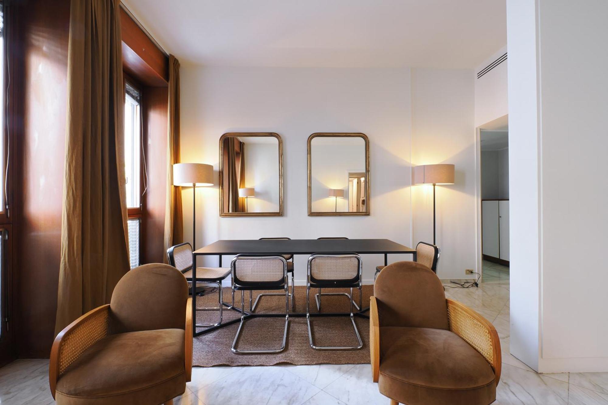 Homnest I Conservatorio Lux Apt * Milan