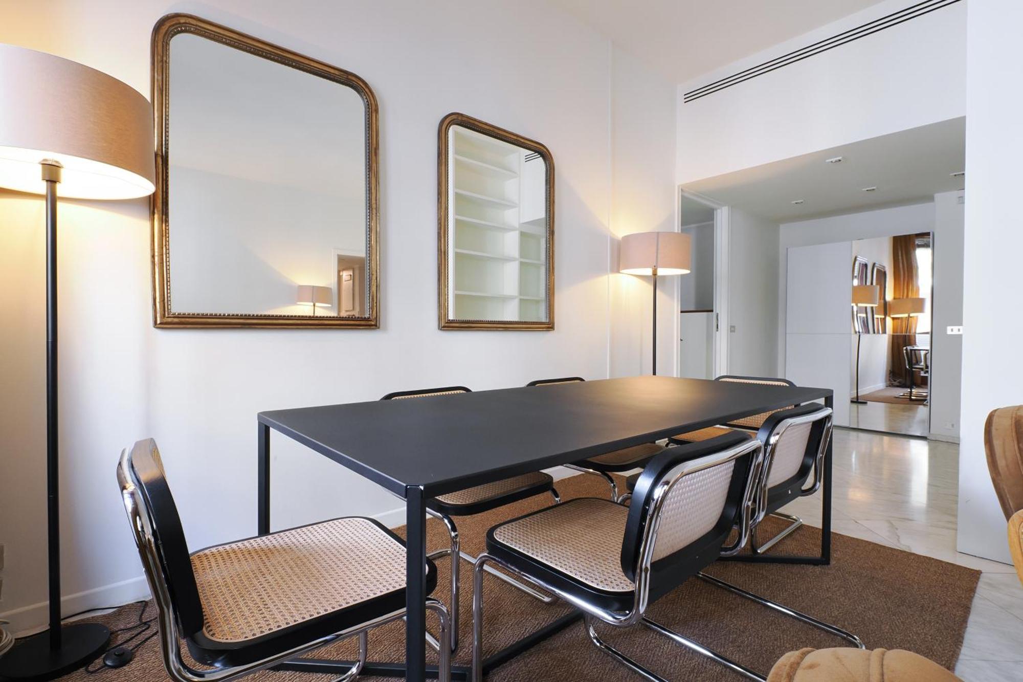 Homnest I Conservatorio Lux Apt * Milan