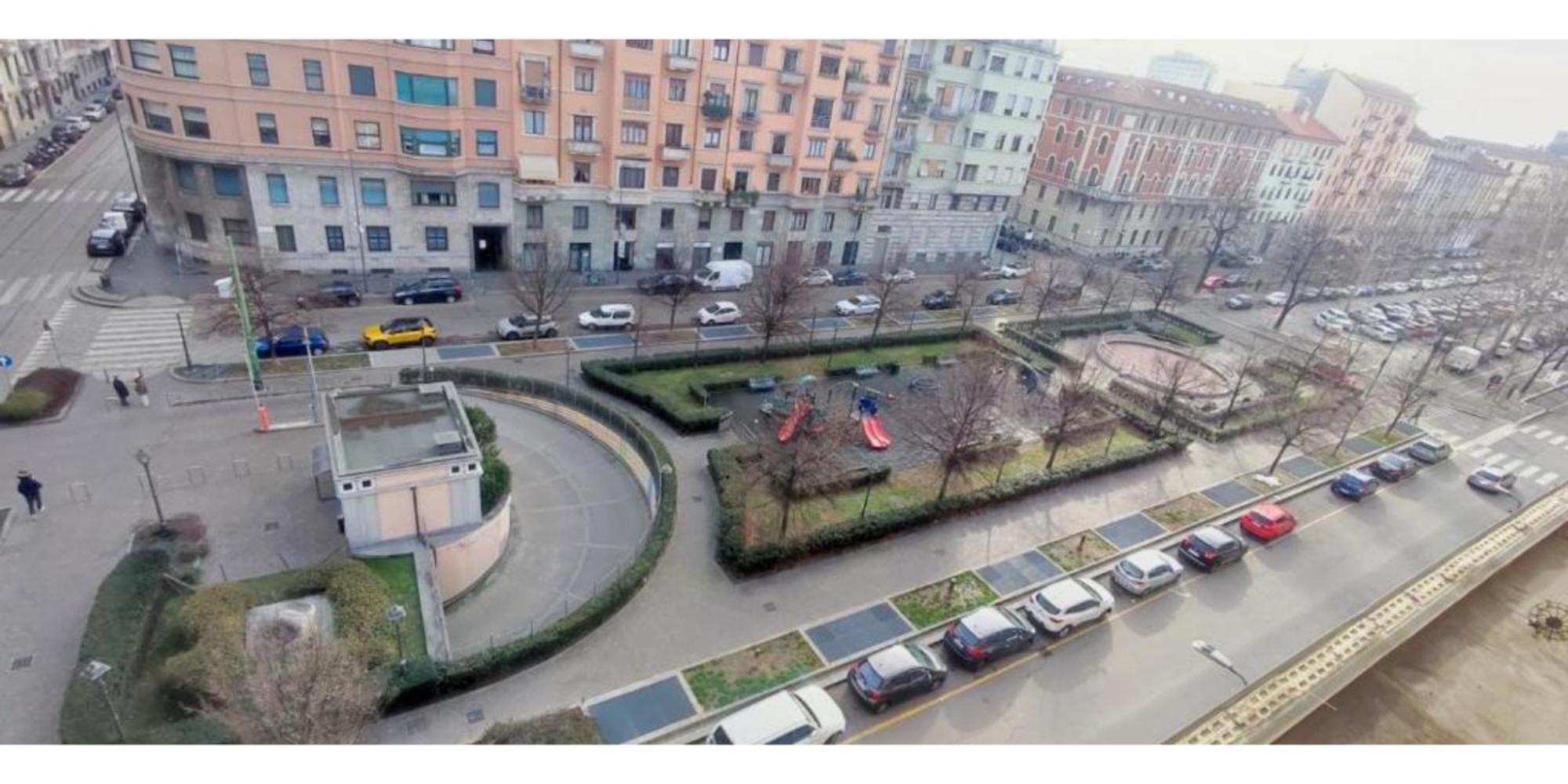 2 Bedroom Gem Near Milano Centrale Fast Wi Fi Kademy House Milan