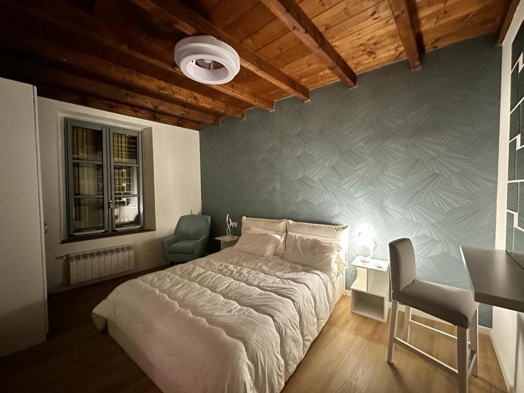 Apartment Folli Milan