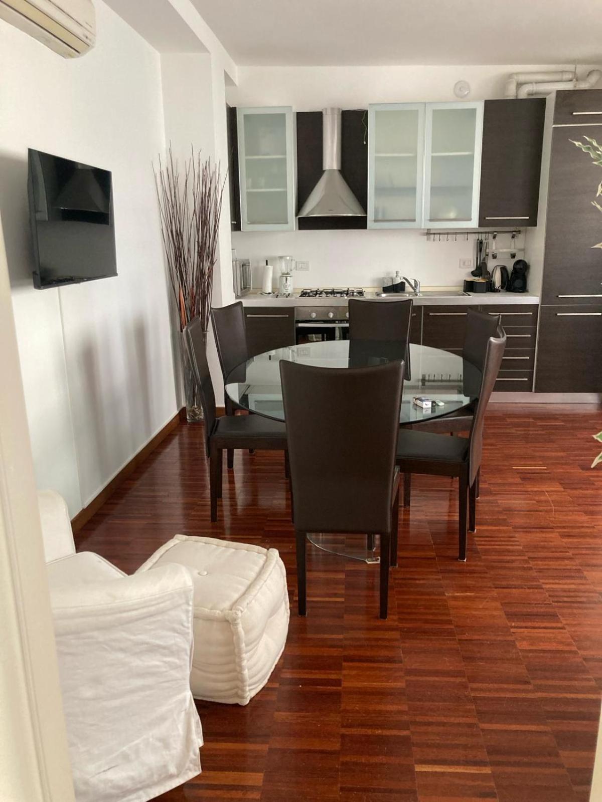 Accomodo Mit51 Trivano Cenisio Apartment