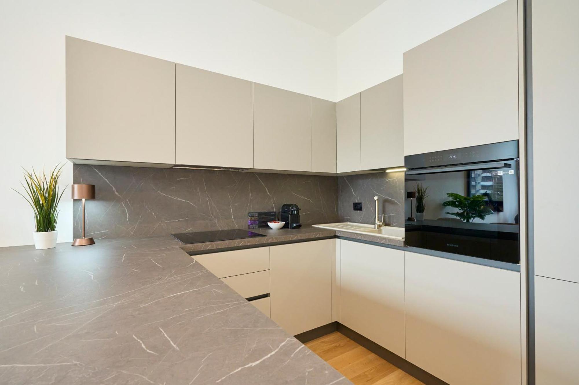 Luxury Design - 20 Minutes From Duomo-navigli Milão