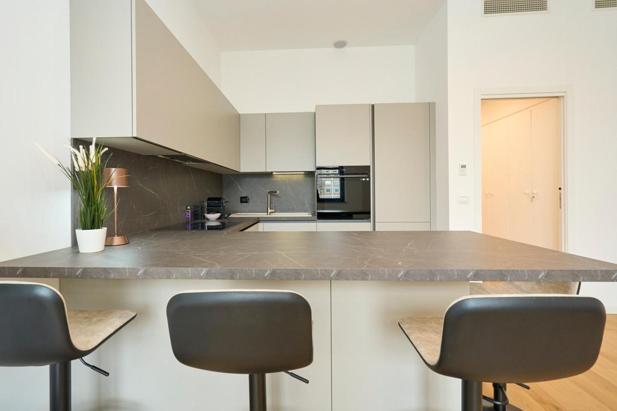 Luxury Design - 20 Minutes From Duomo-navigli Apartamento Milão