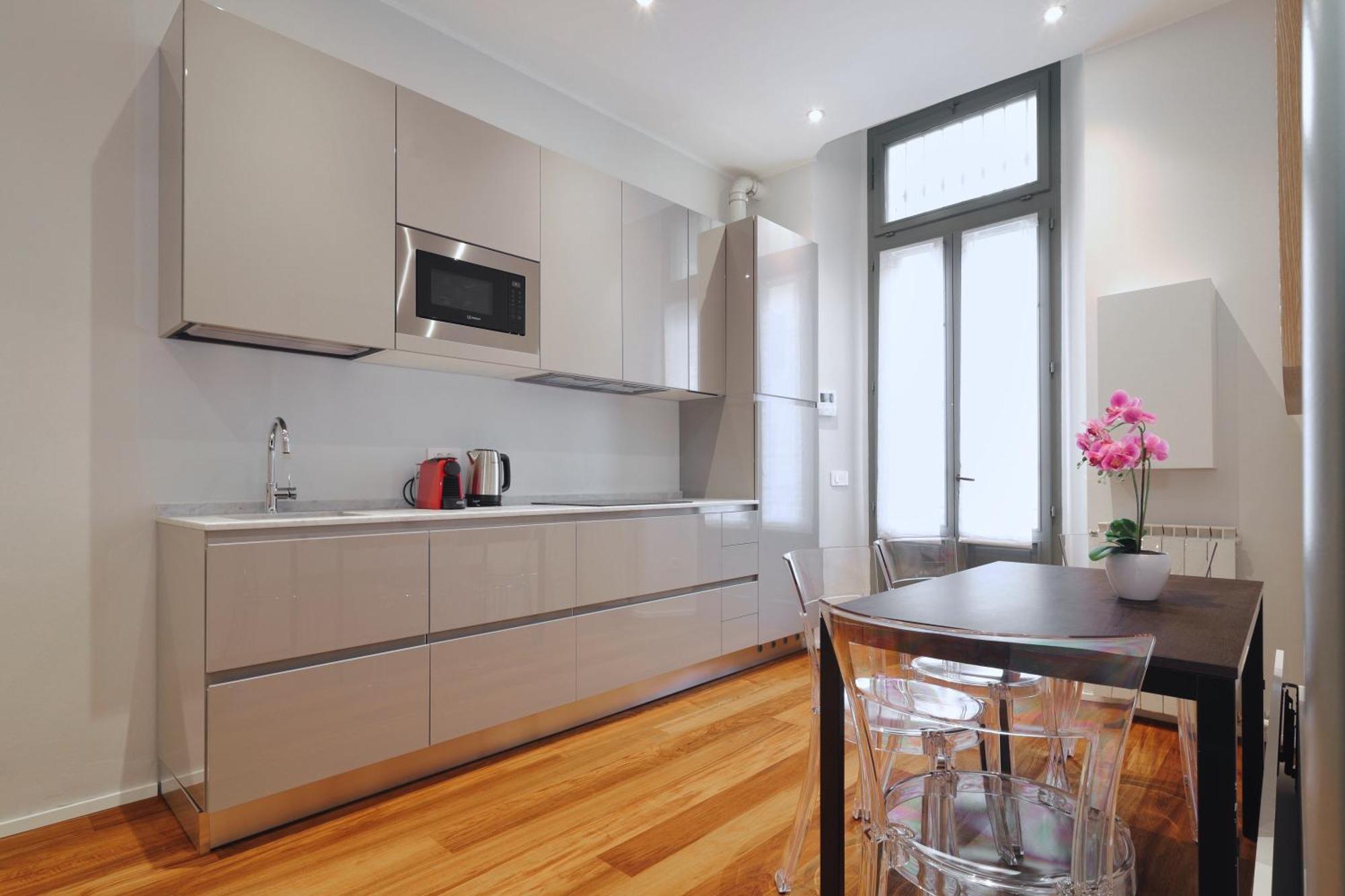 Joivy Modern Flat Near Duomo Di Apartamento