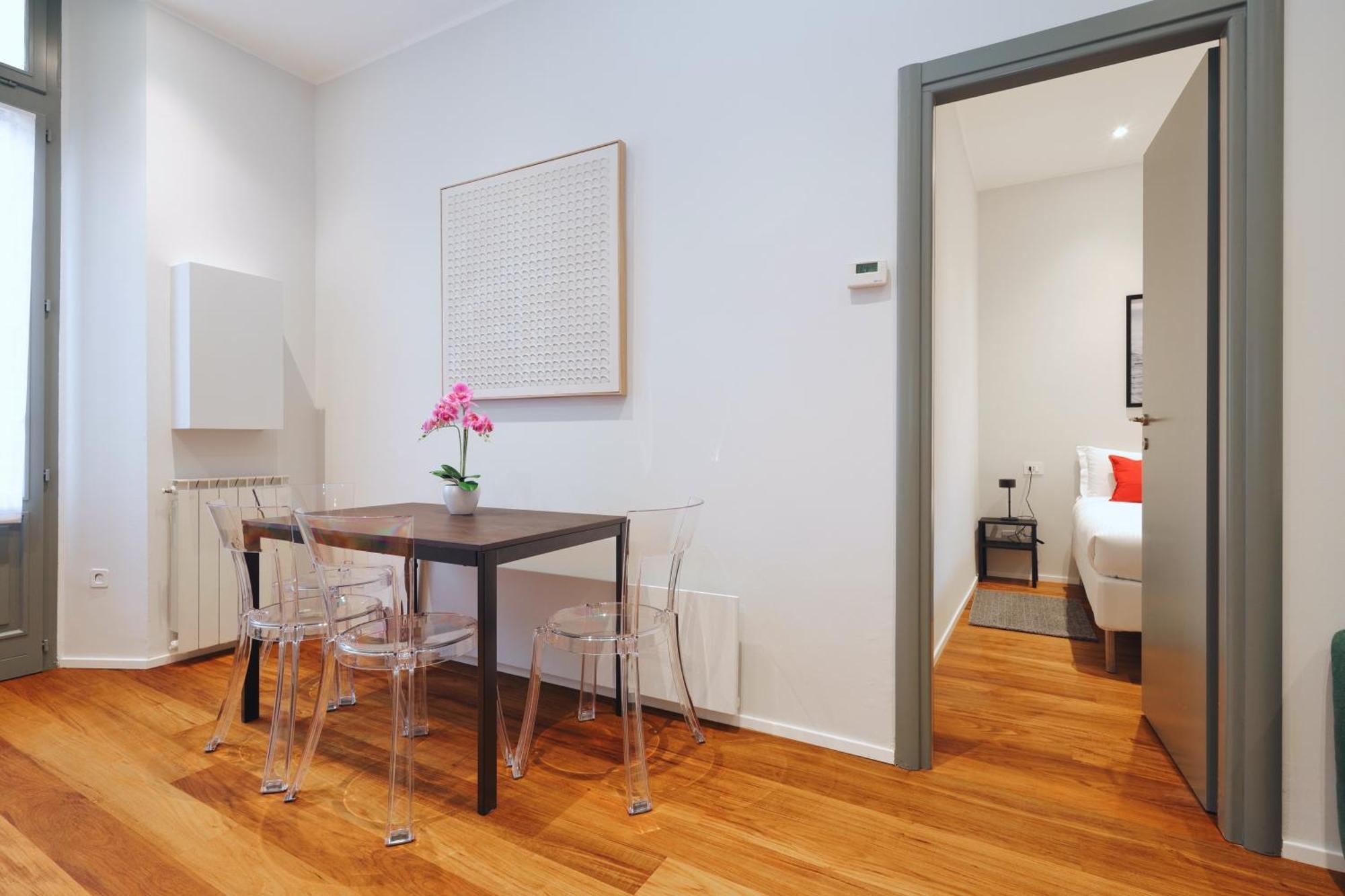 Joivy Modern Flat Near Duomo Di Apartamento Milão