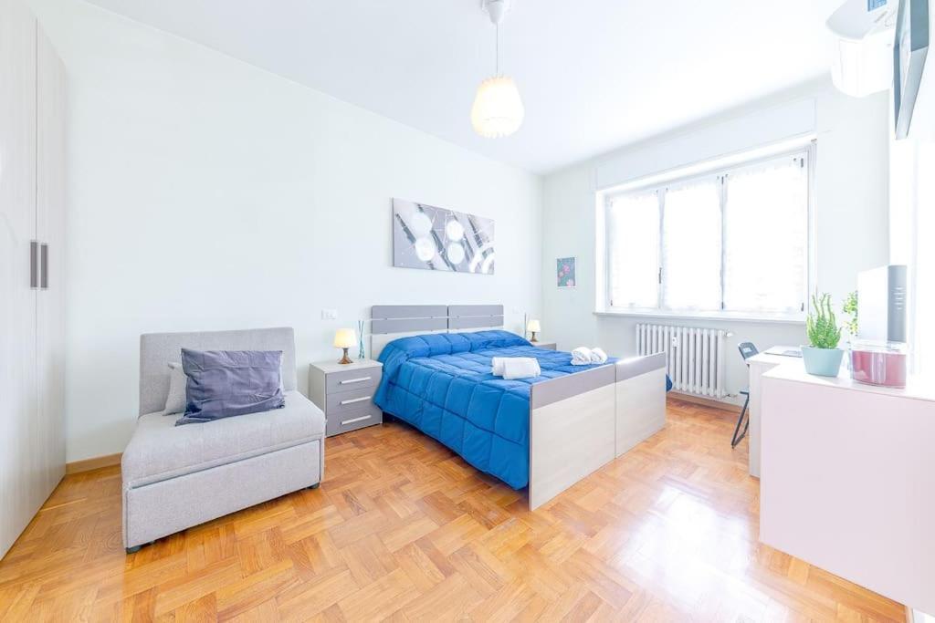 Apartamento Navigli - Downtown - Duomo Spacious Two Bedroom - Close To Metro - Ac - Wi-fi *