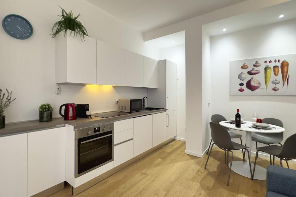 Apartamento 10 Min To Rho Fiera-sansiro - Wifi - Ac - Netflix Milão