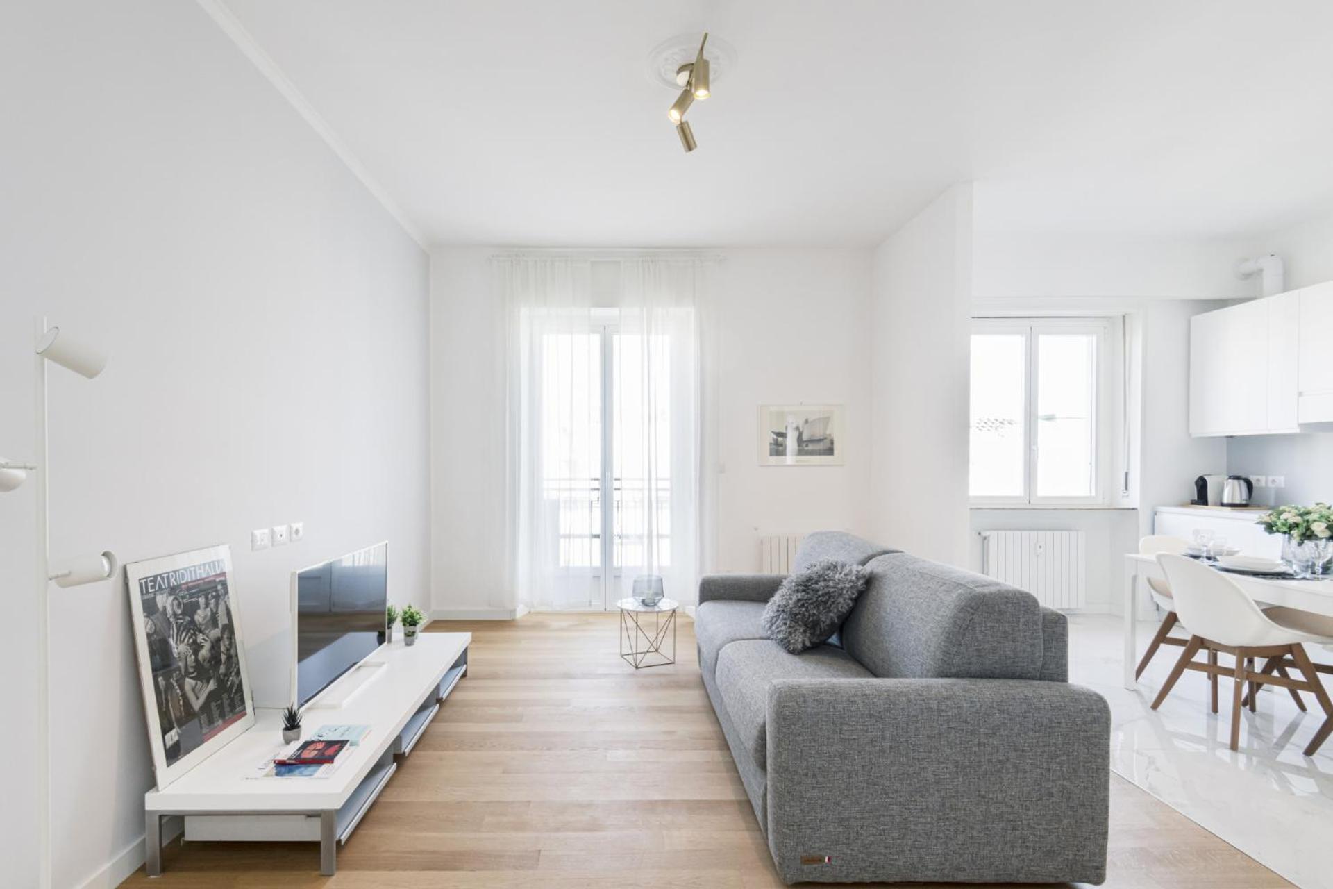Easylife -spettacolare In Citta Studi