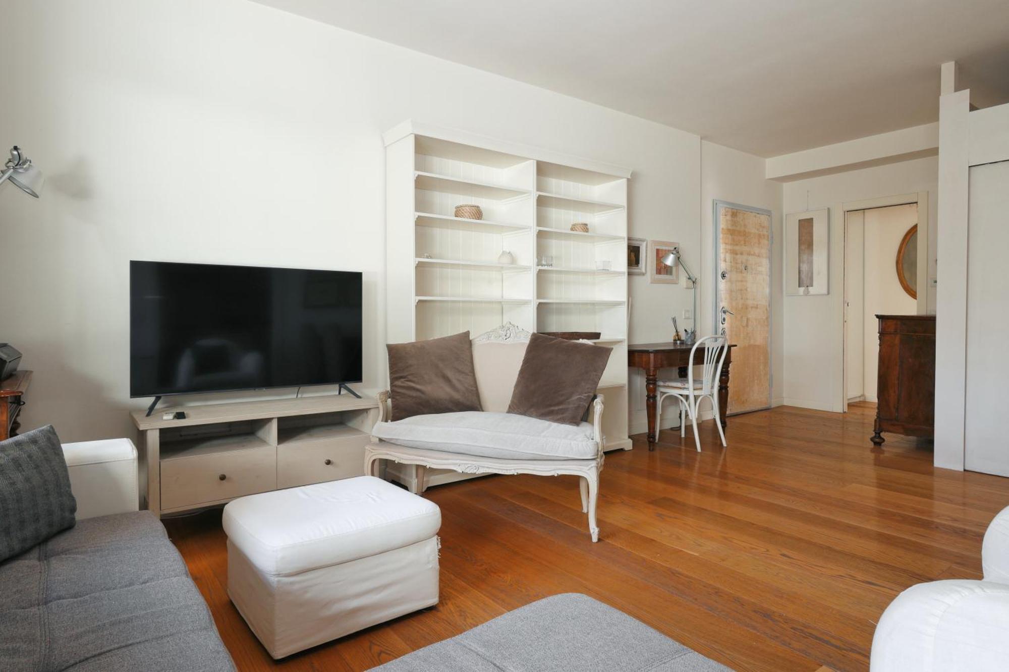 Joivy Delightful Family Flat With Terrace Milan
