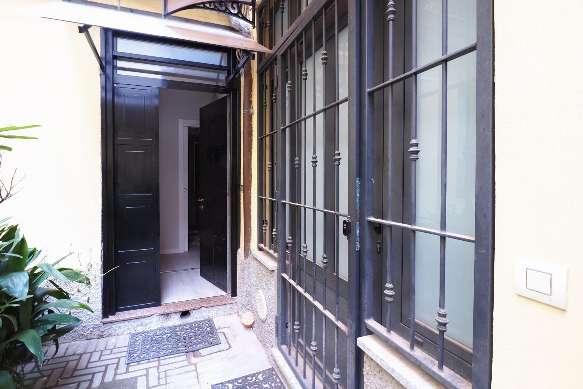 Apartamento Delizioso Tra Navigli E Mm Sant'agostino Milão