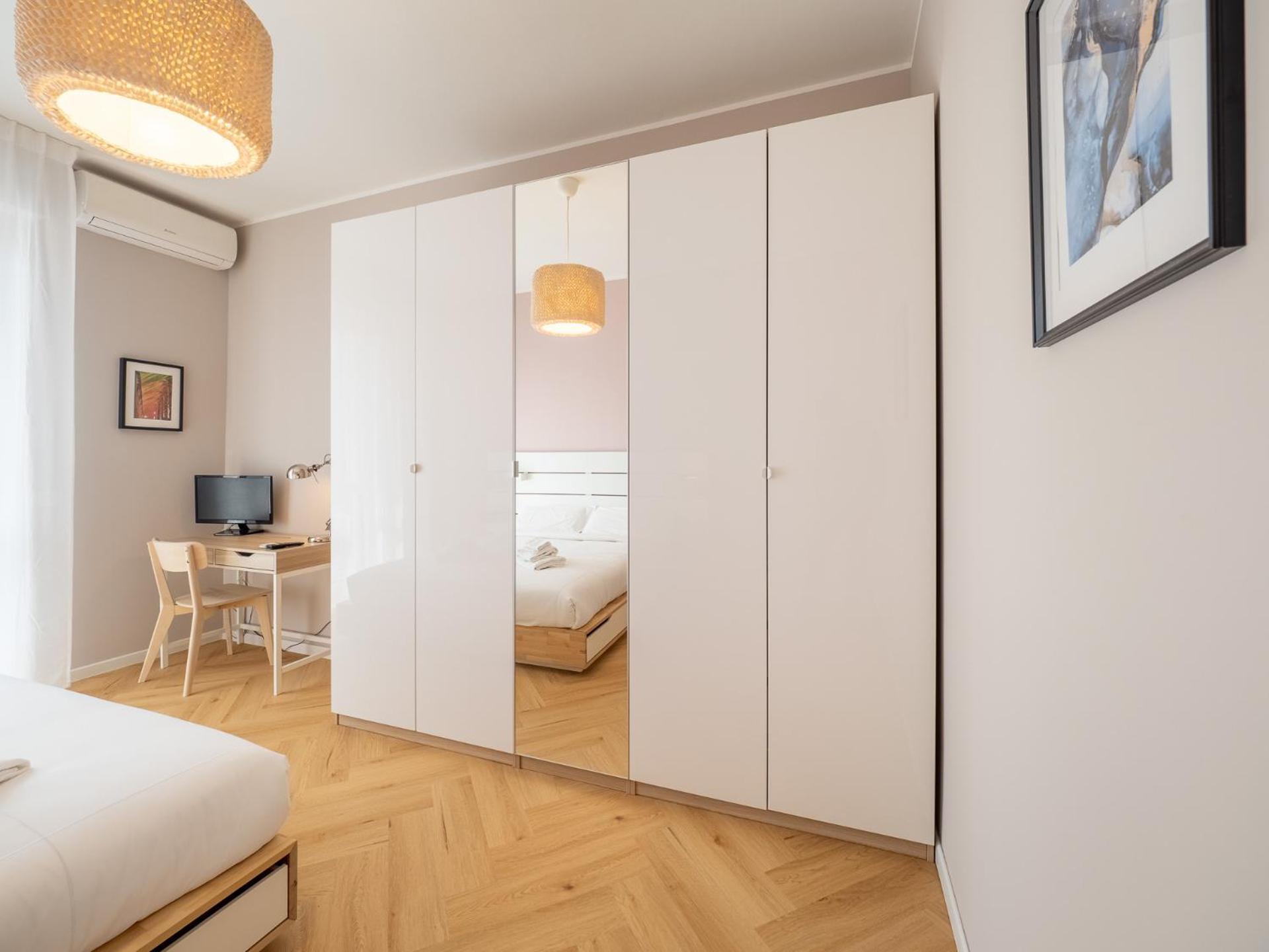 Apartment Keys Of Italy - Costanza 26 / Windows Of Light Milan