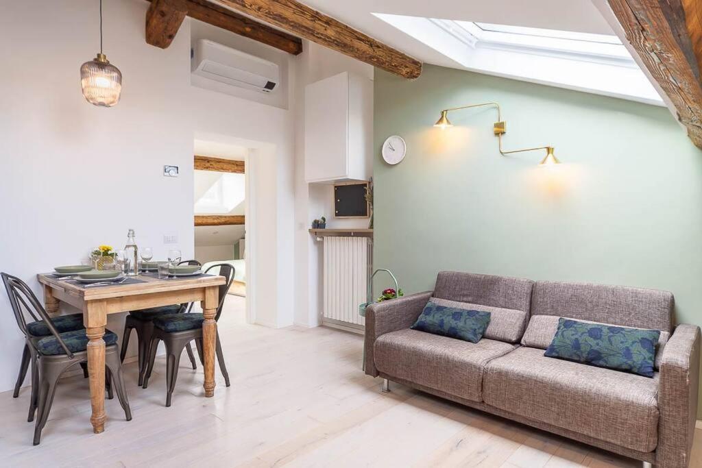 Apartment Central Station Comfort - Duomo 15 Min