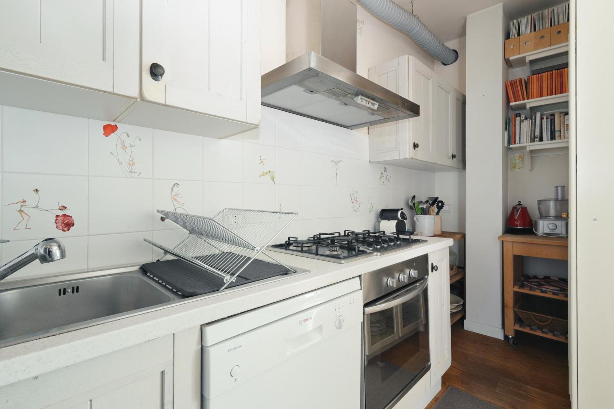 Apartment Joivy Delightful Family Flat With Terrace Milan