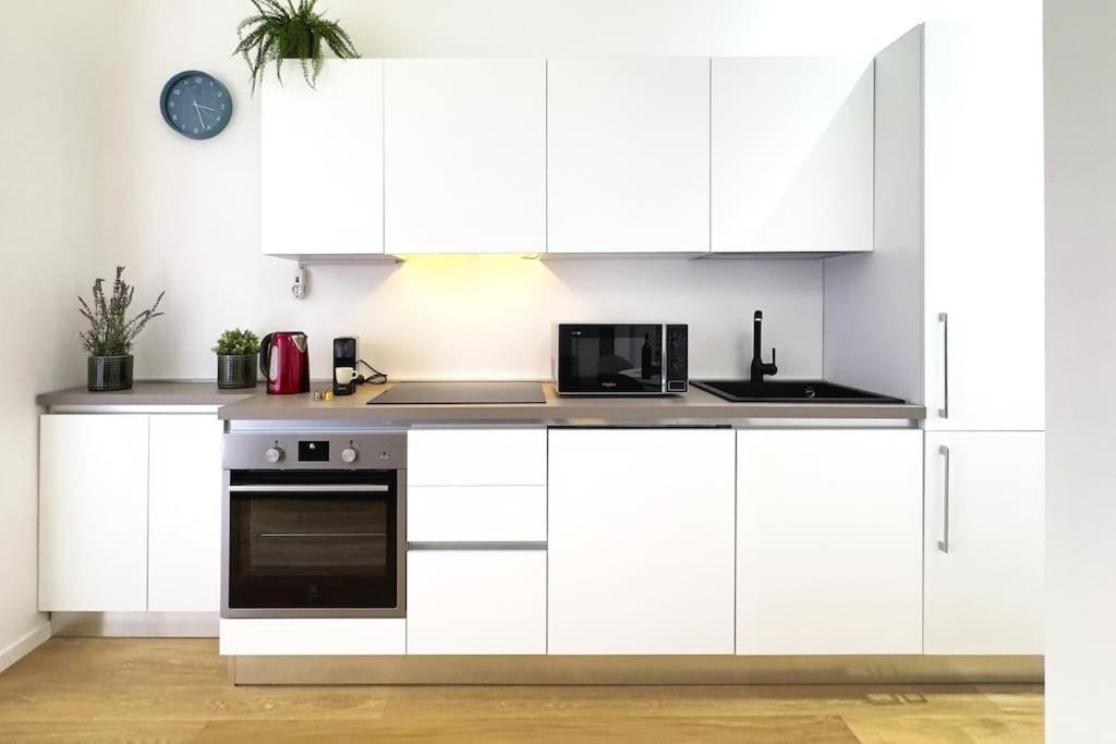 Apartment 10 Min To Rho Fiera-sansiro - Wifi - Ac - Netflix