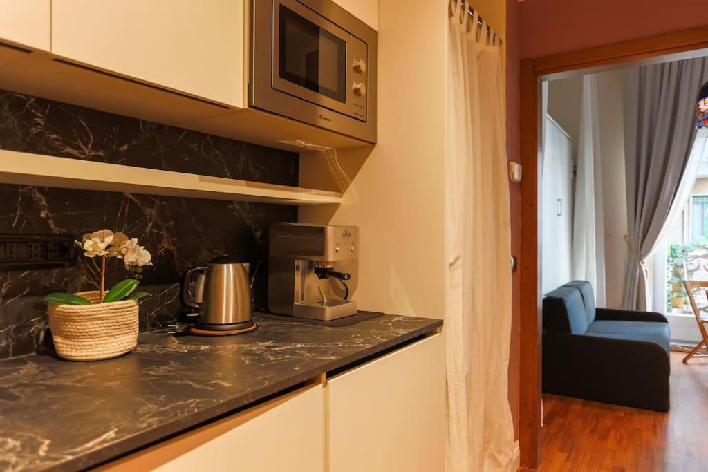 Apartamento Porta Nuova Moscova: Cozy Near Duomo!