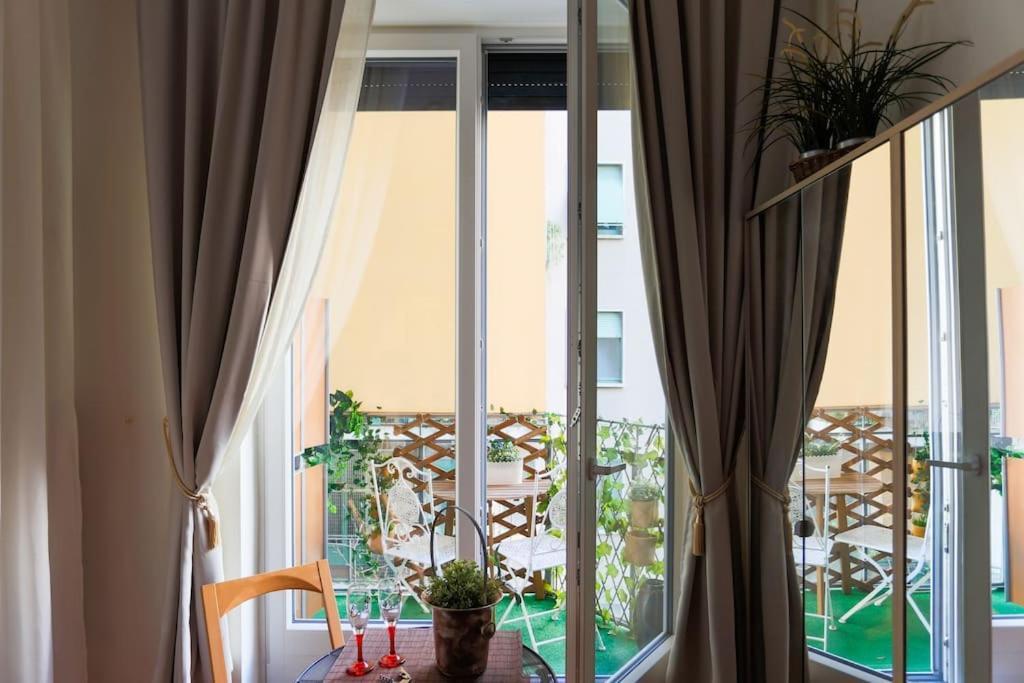 Porta Nuova Moscova: Cozy Near Duomo! Apartamento *