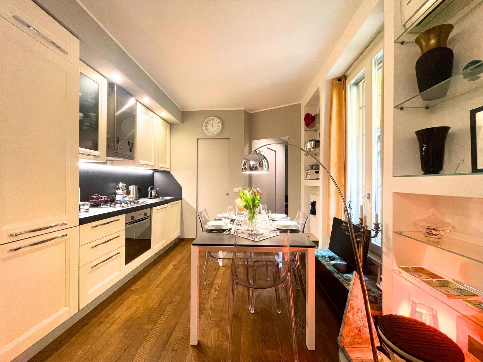 Apartment Divi Farini Flat Milan