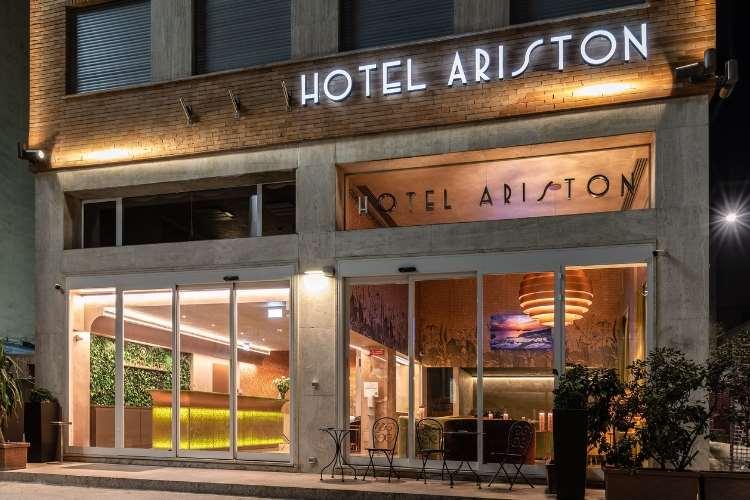 Ariston 4*