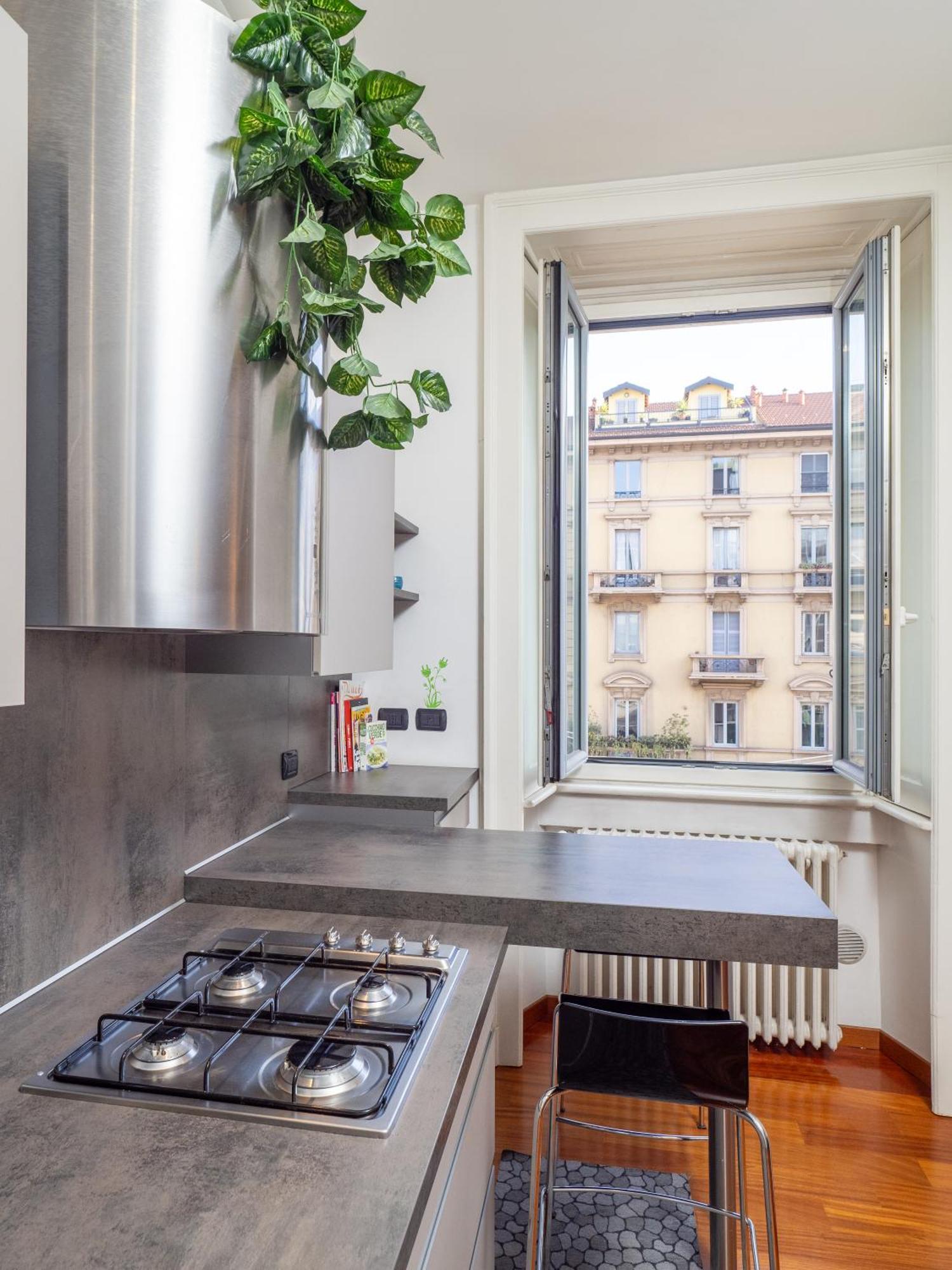 Luxury In The Most Iconic Avenue Of Apartment *