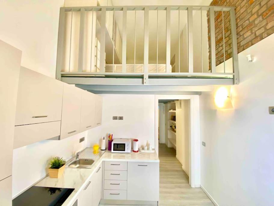 Appartamento Loft Incantevole A Pochi Passi Dal Centro *