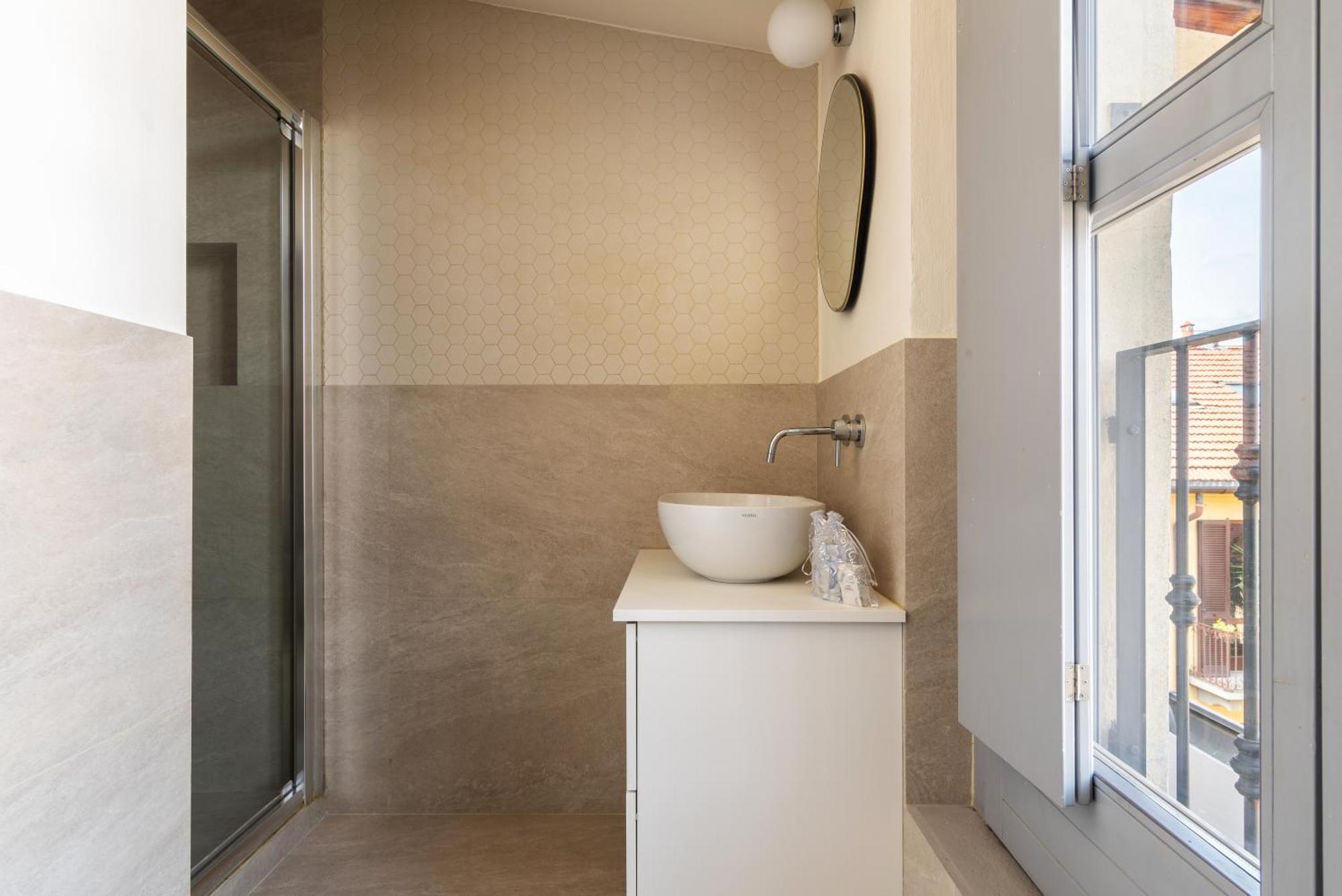 Apartment Bilocale In Ottima Posizione: Tra E Lima *
