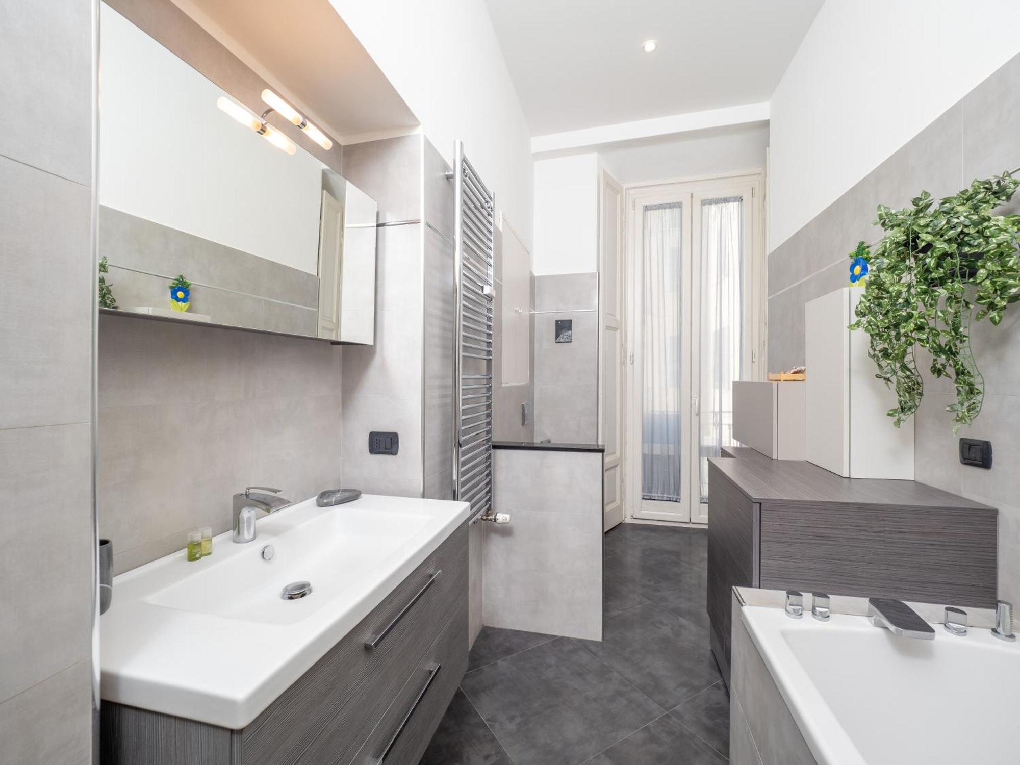 Luxury In The Most Iconic Avenue Of * Milan