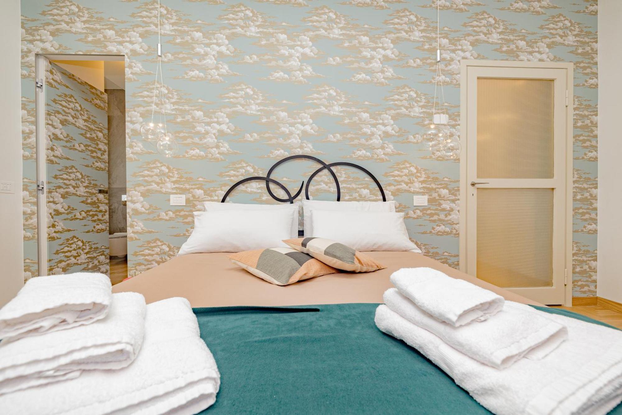Elegance & Comfort Station 500mt -15minuti Duomo Apartment