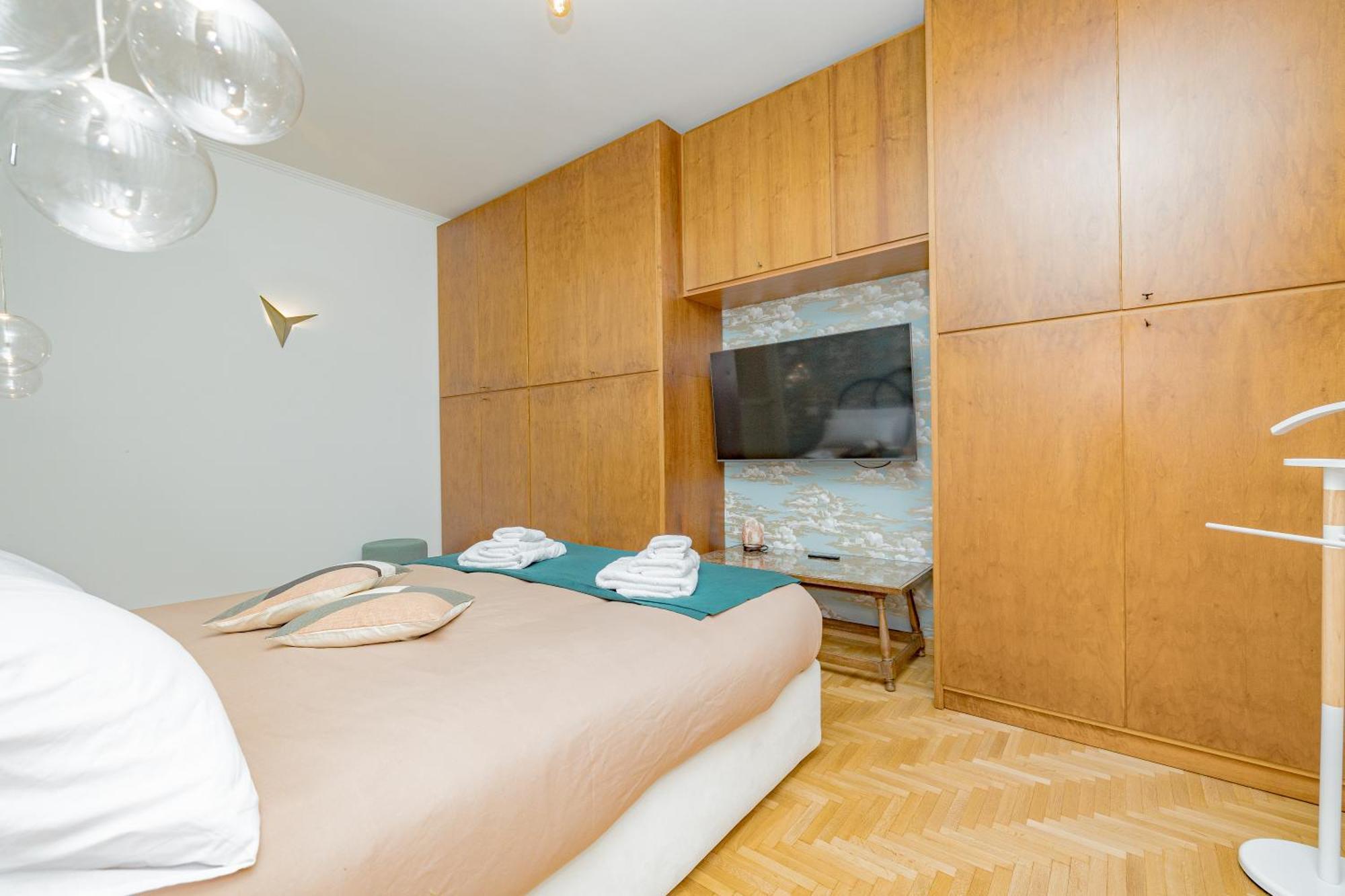 Elegance & Comfort Station 500mt -15minuti Duomo Apartment
