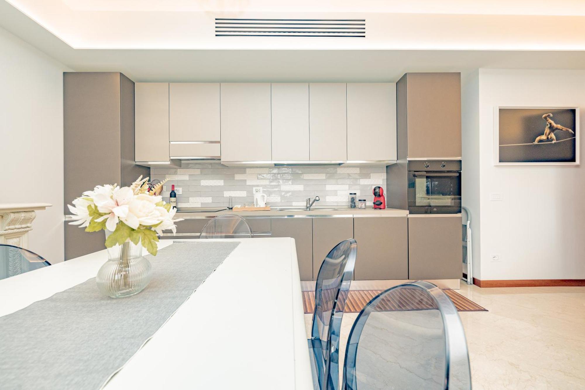 Apartment Elegance & Comfort Station 500mt -15minuti Duomo