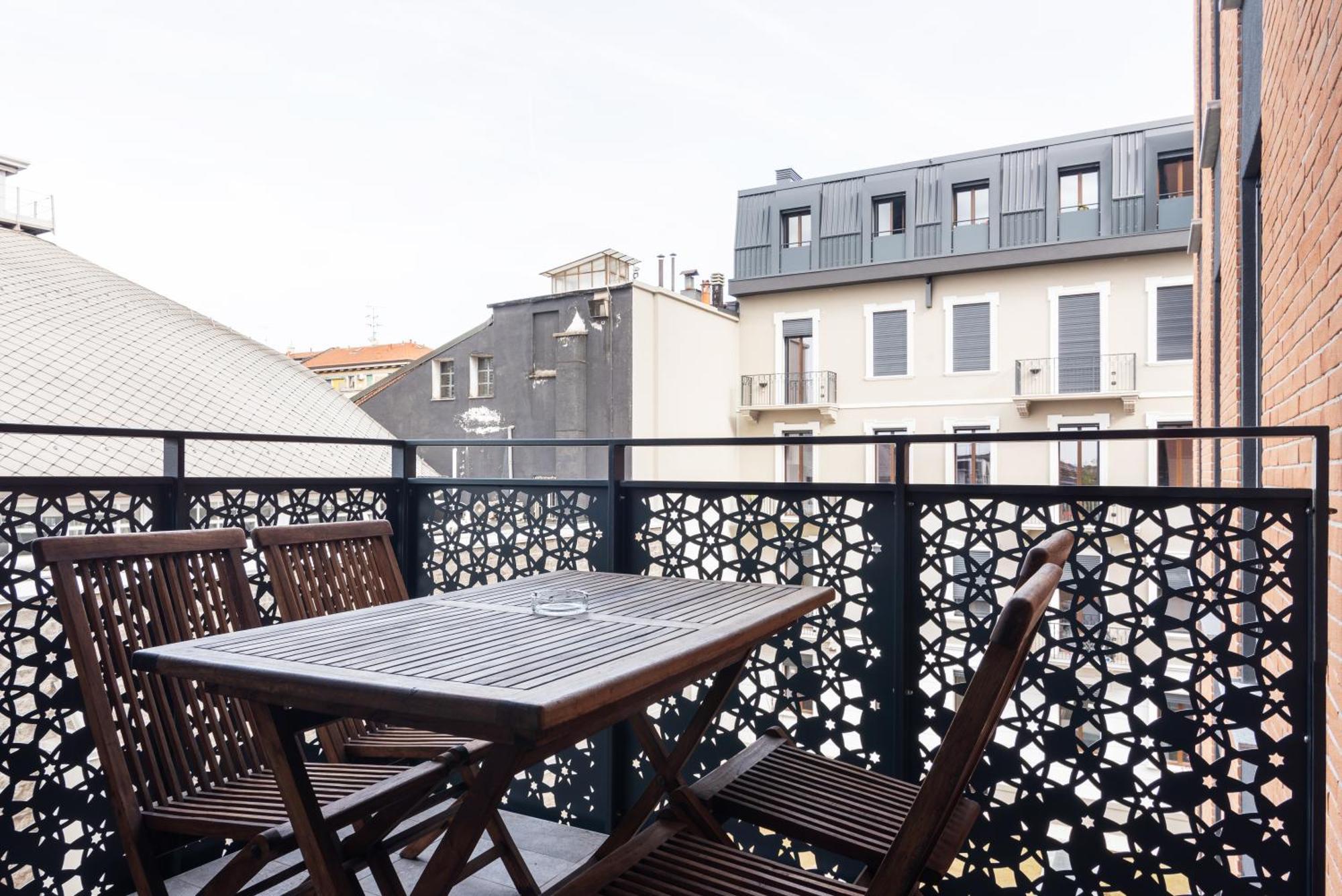 Bilocale Con Balcone Vicino Palazzo Del Ghiaccio Apartamento