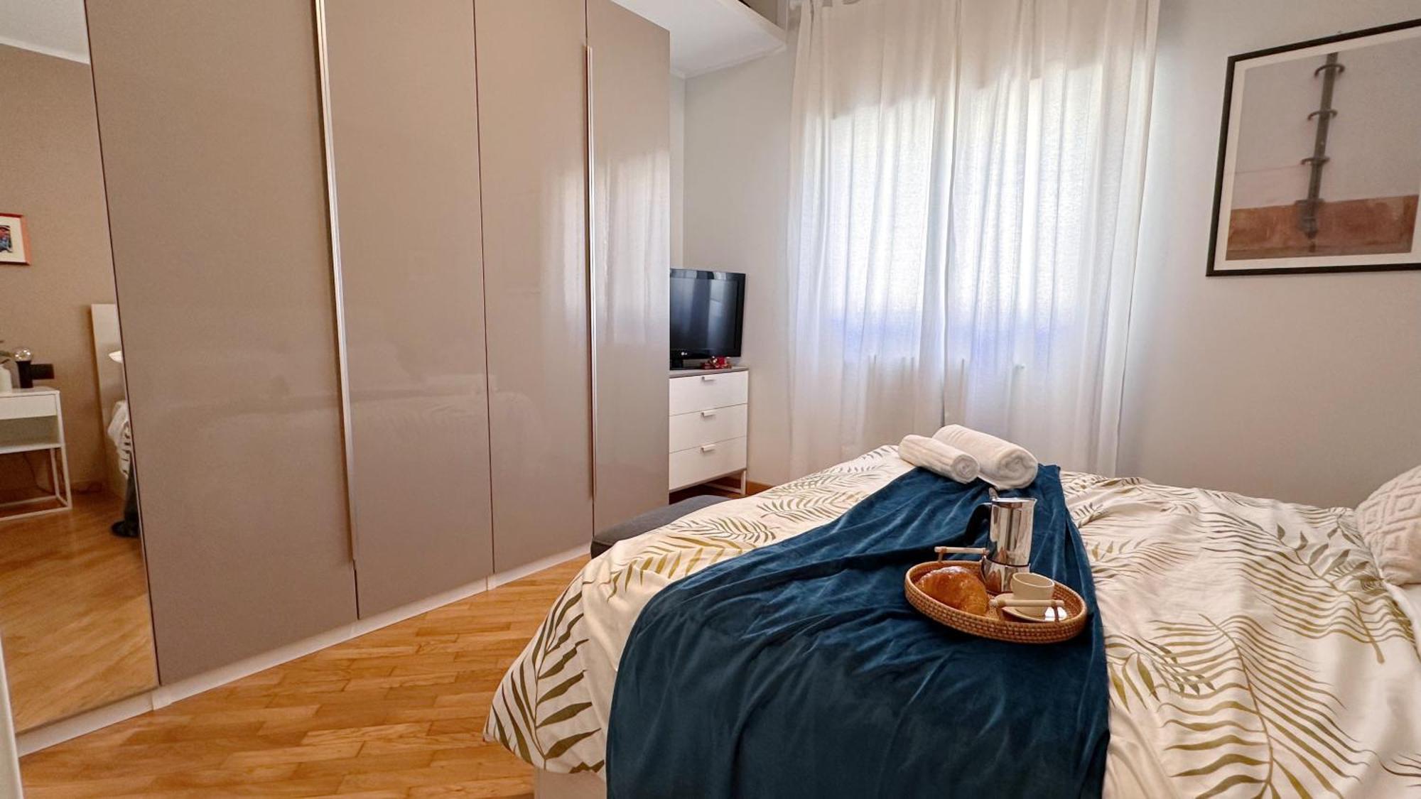 Ihost - Dupre 16 * Milão