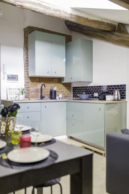 Duomo Penthouse Design - City Center - Ac Apartamento