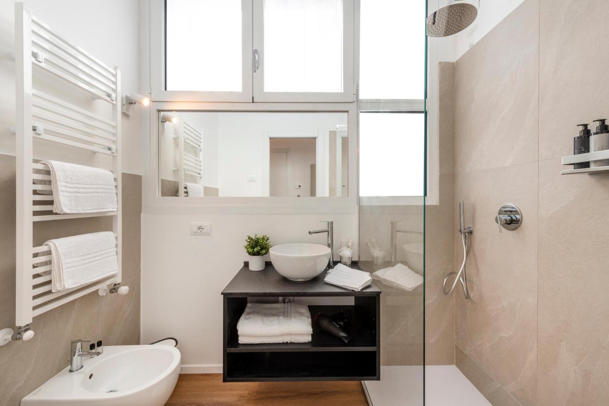 Guest house Bnbutler - Inbrera - Giulianova, 1 Milan