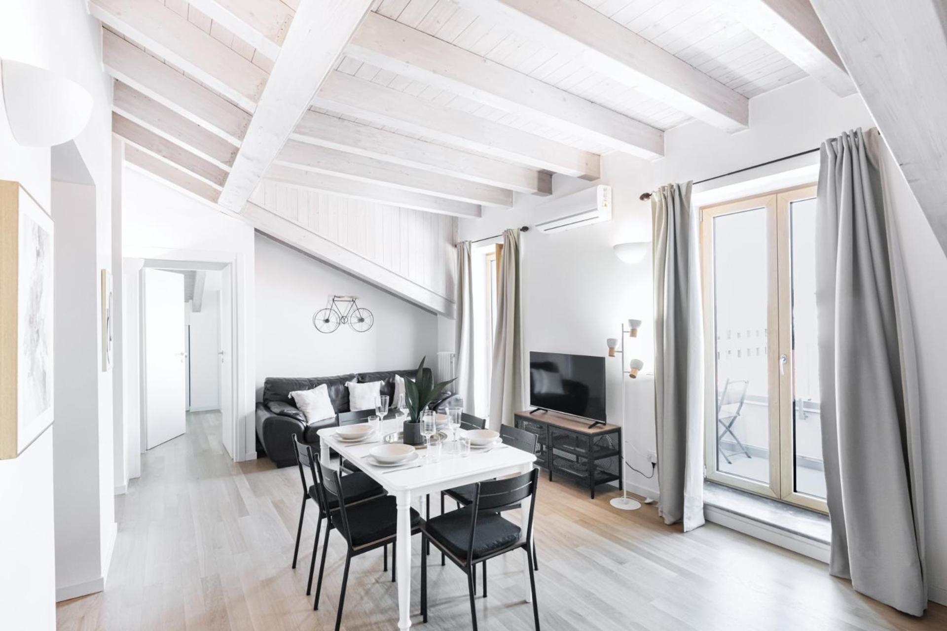 Easylife - Gioiello Con Ampio Balcone Panoramico In Porta Ticinese Milan