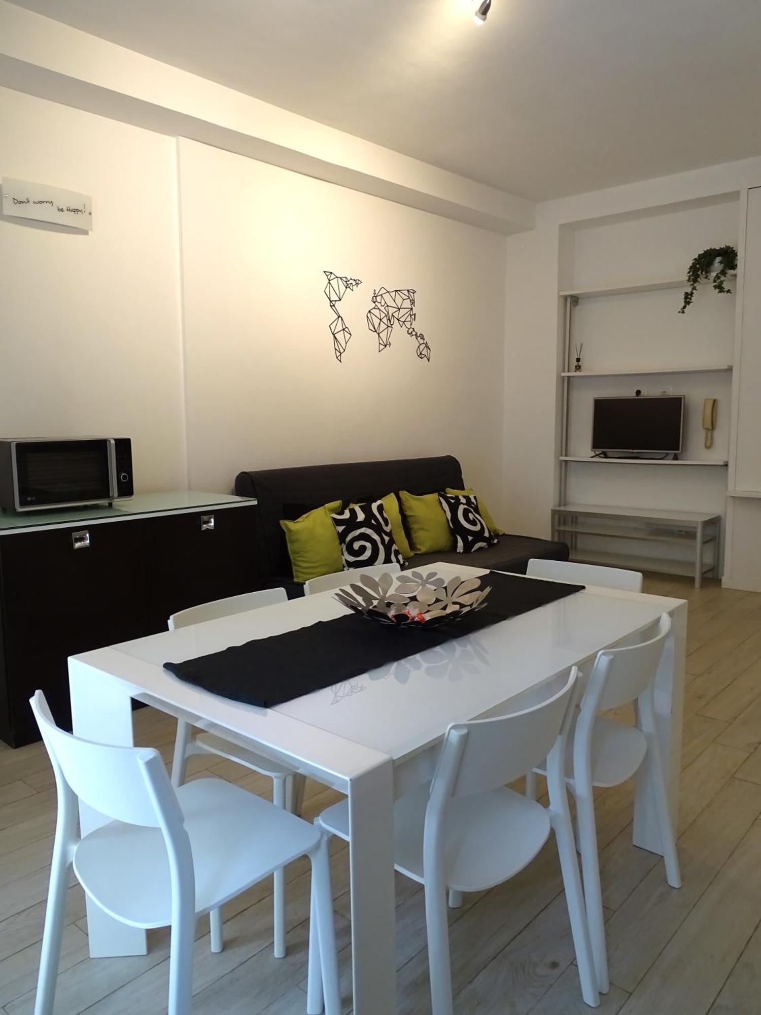Design & Fashion District Apartment