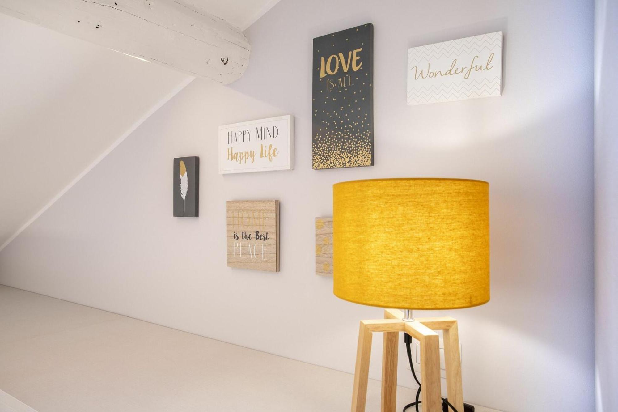 Ferrucci 1 Bedroom Attic In By Halldis * Milano