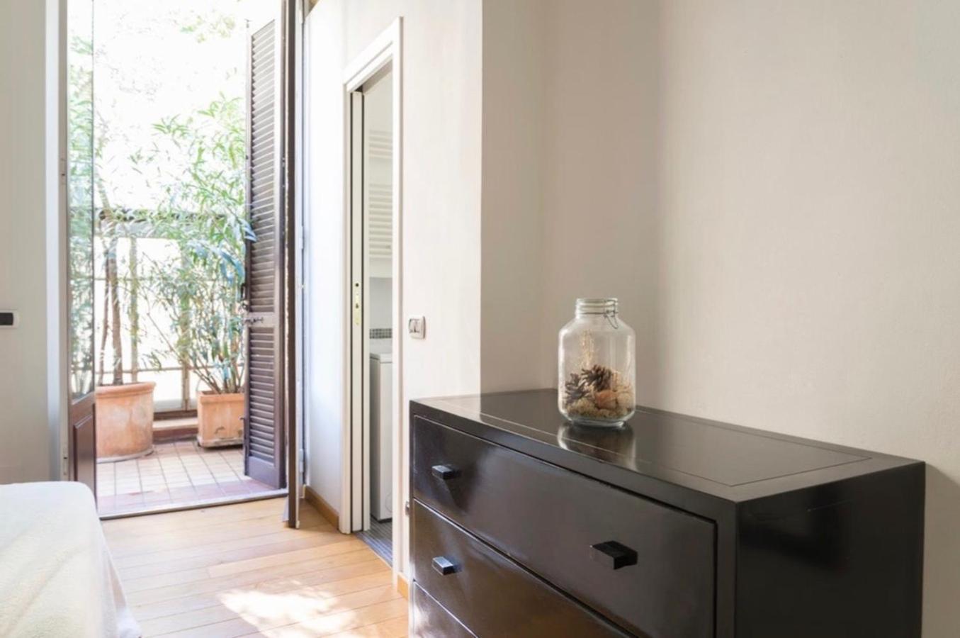 Wprelais Palm Fronds Apartment Milan
