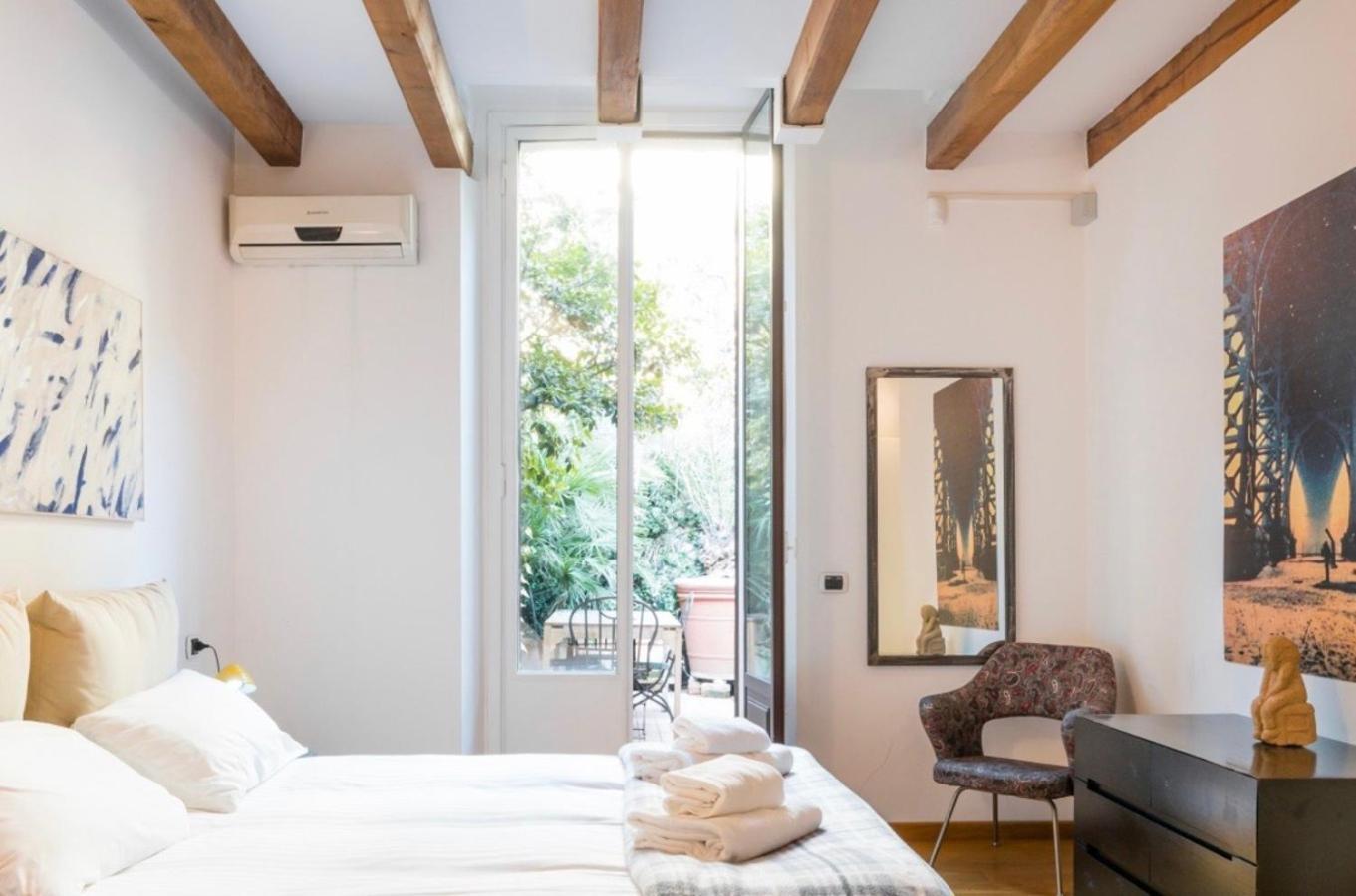 Wprelais Palm Fronds Apartment