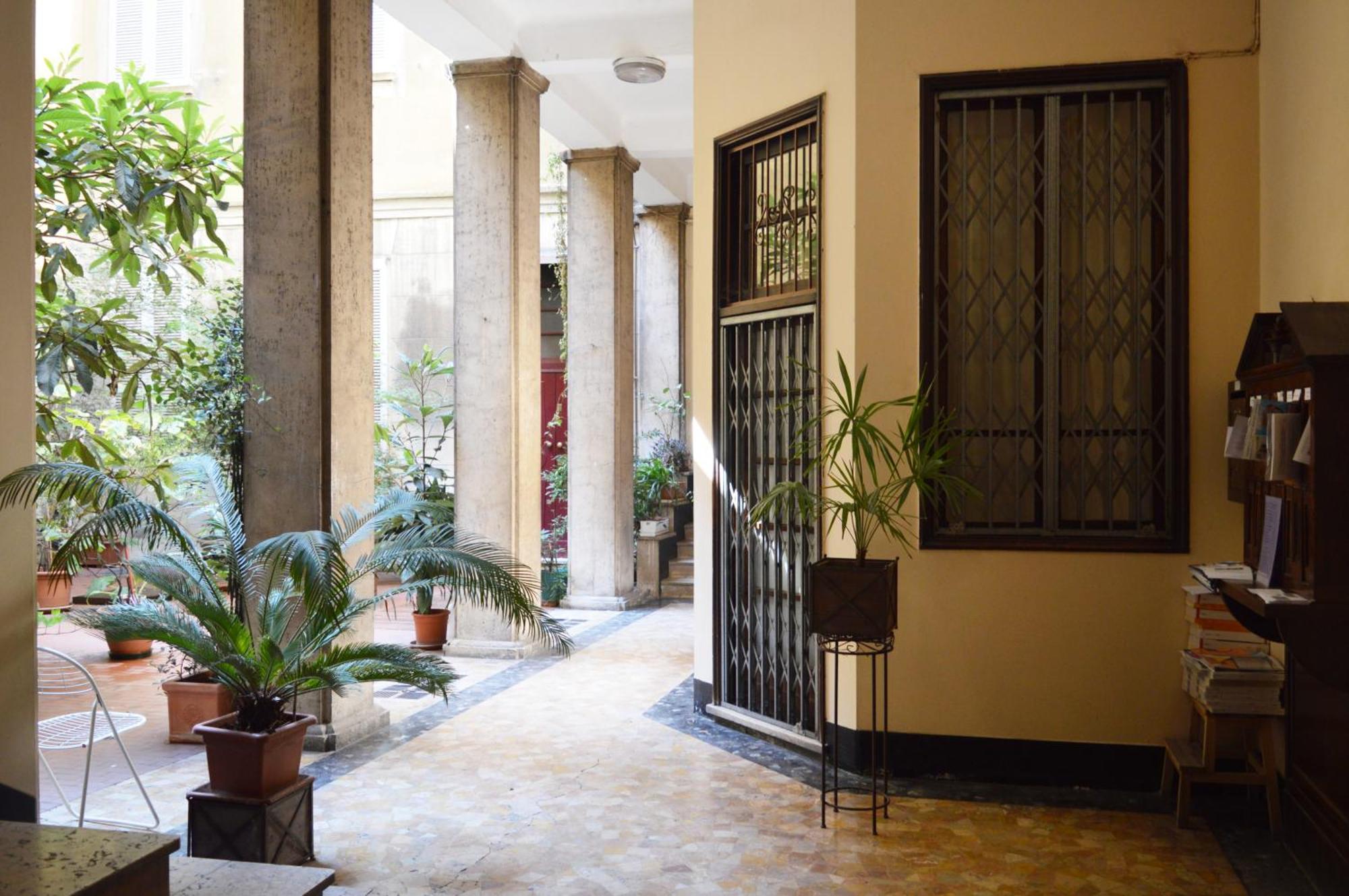 Joivy Mauri - Cosy Flats Near The Duomo * Milão