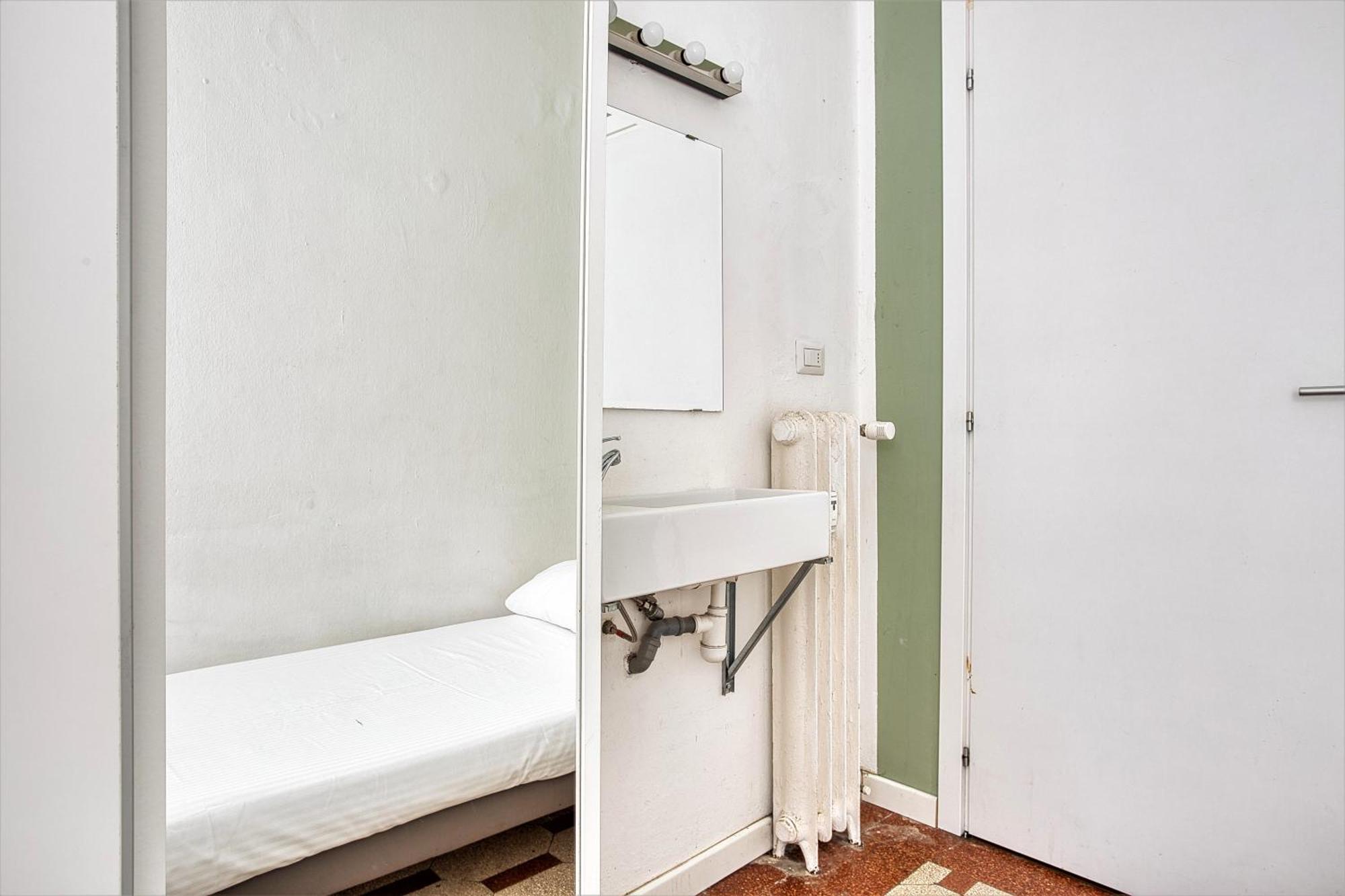 Joivy Mauri - Cosy Flats Near The Duomo * Milão
