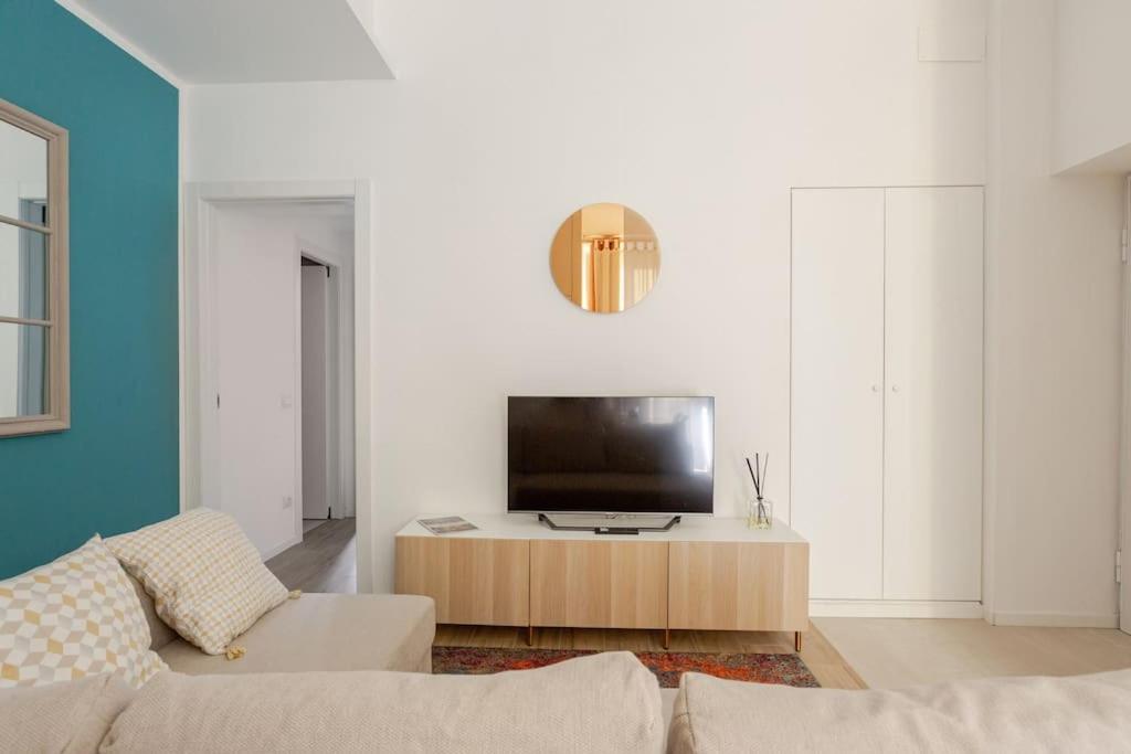 Buenos Aires View In Apartment Milan
