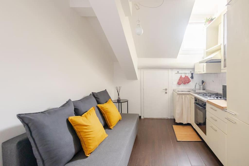 Sky-view Flat In Apartment Milan