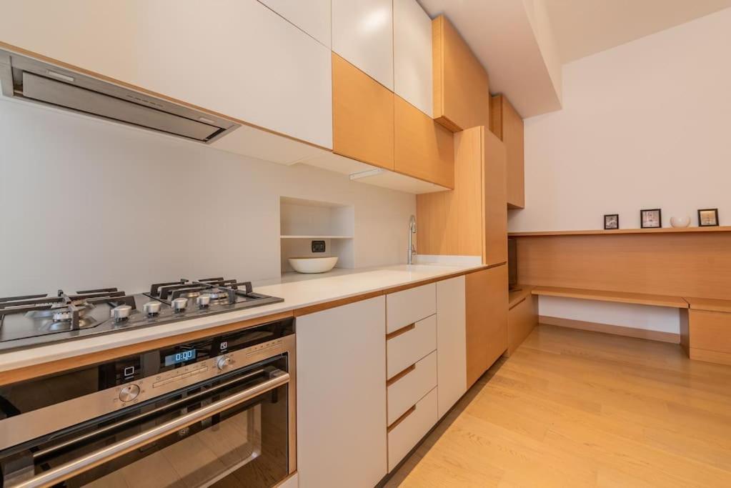 Guest Planet - Exclusive Flat Isola Apartment *