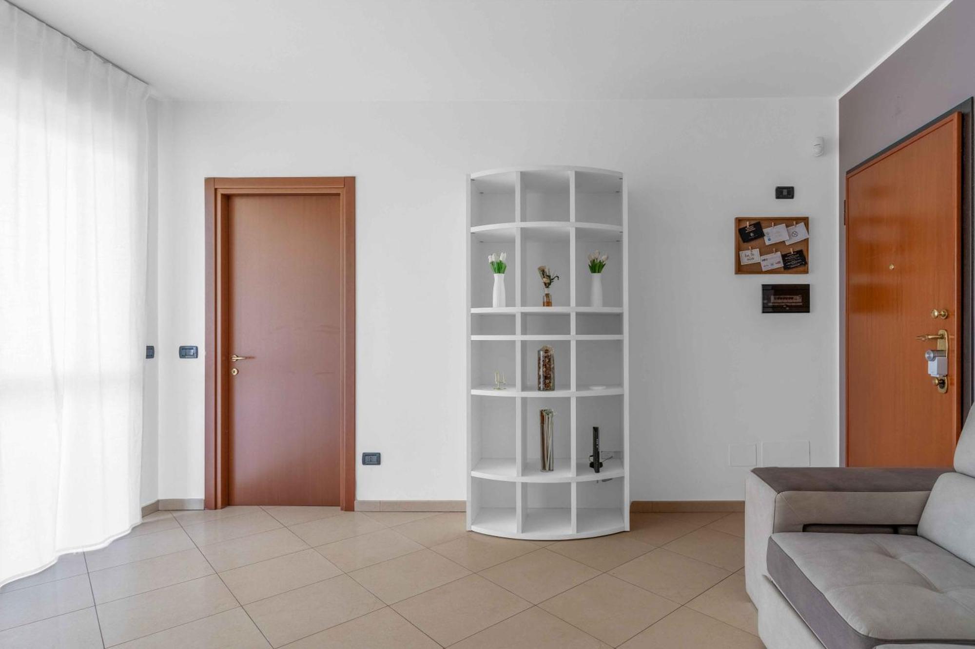 Santa Giulia - Futurismo 17 Apartment *
