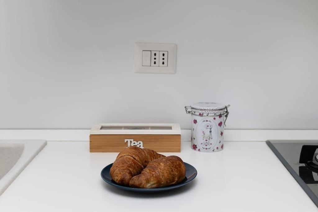 Deluxe With Free Wifi And Netflix Apartment *