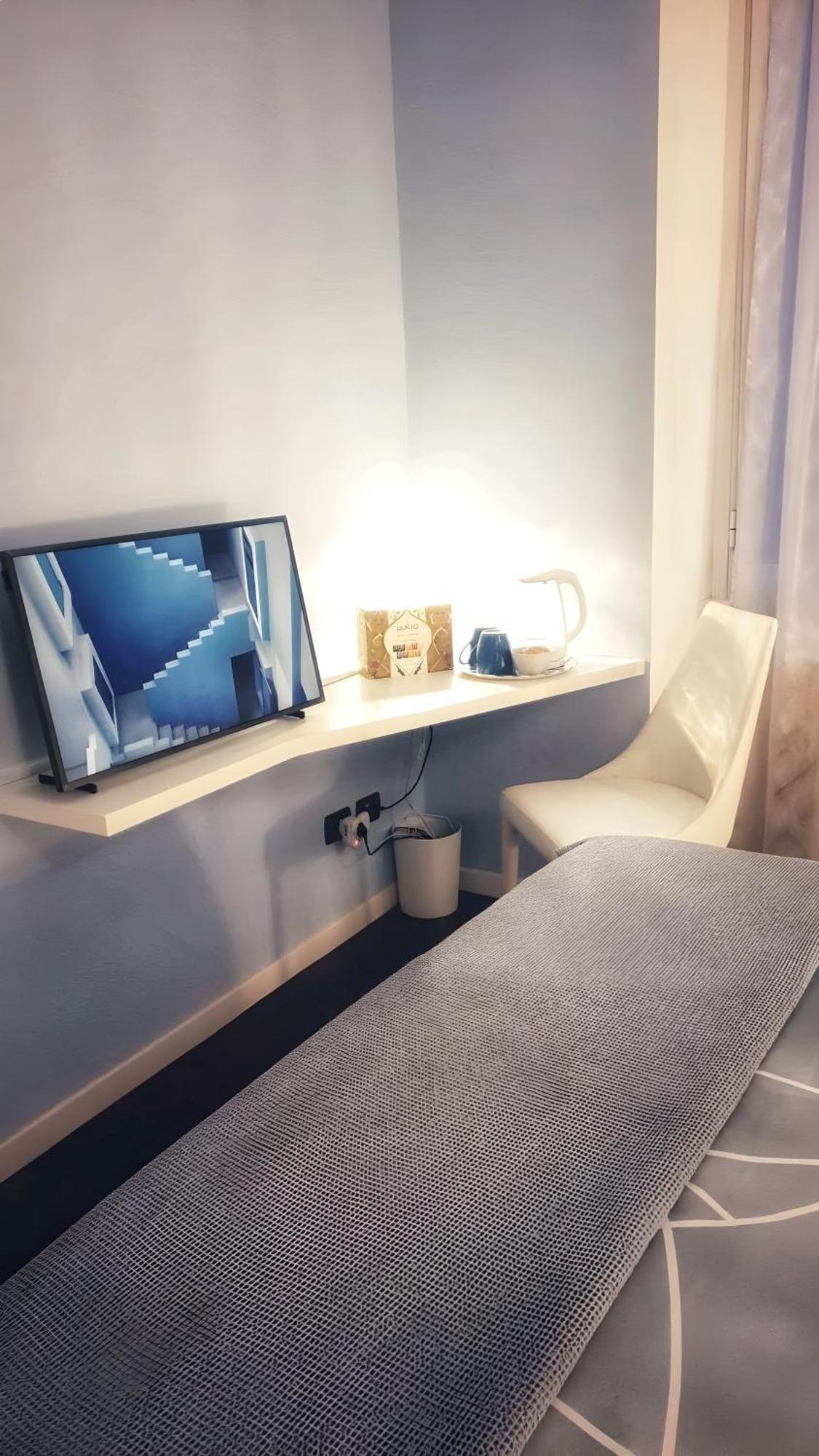 Bed & Breakfast And The Milan
