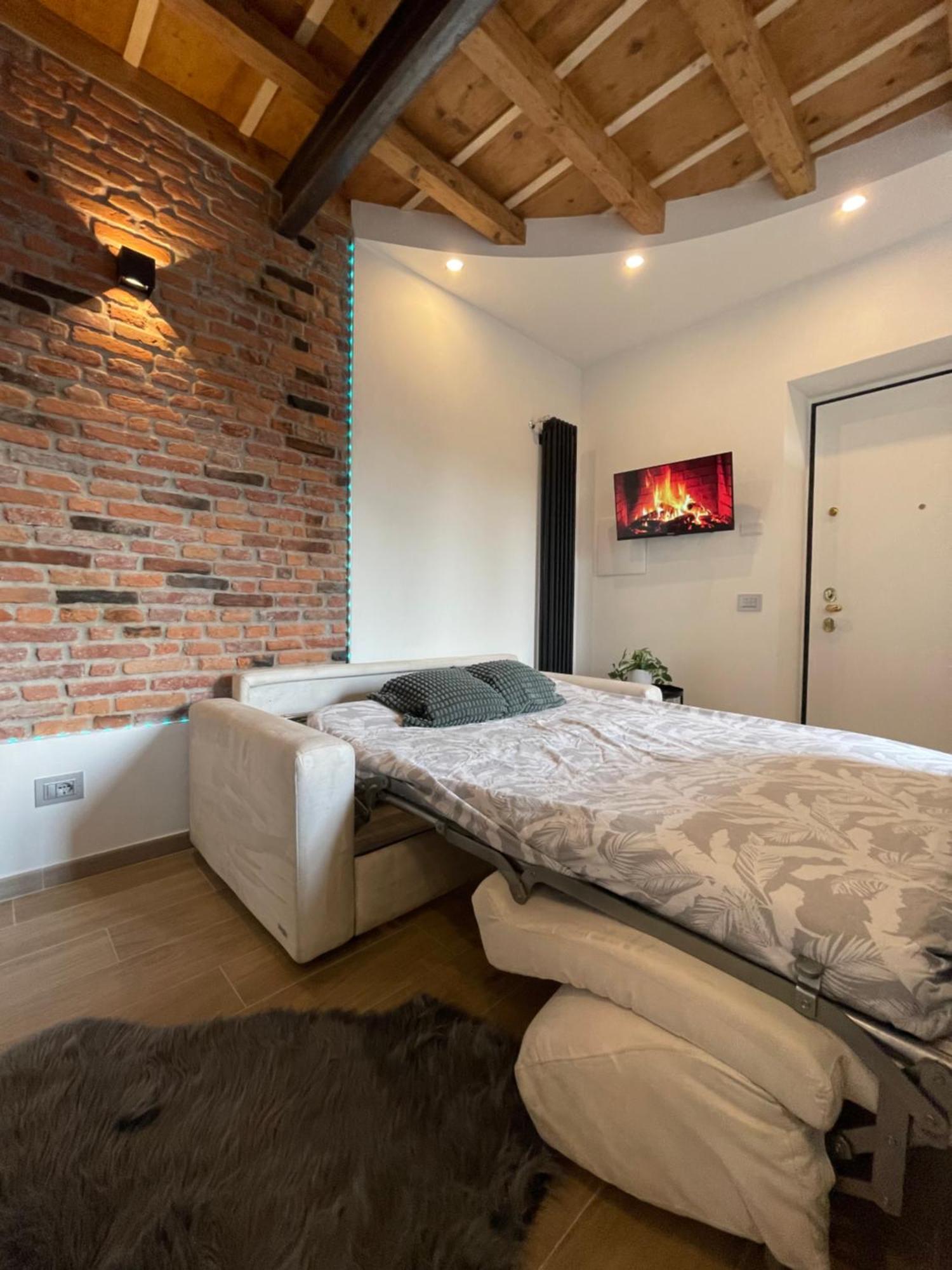 Appartamento Chiesa Rossa-loft And Apartments-navigli Milano
