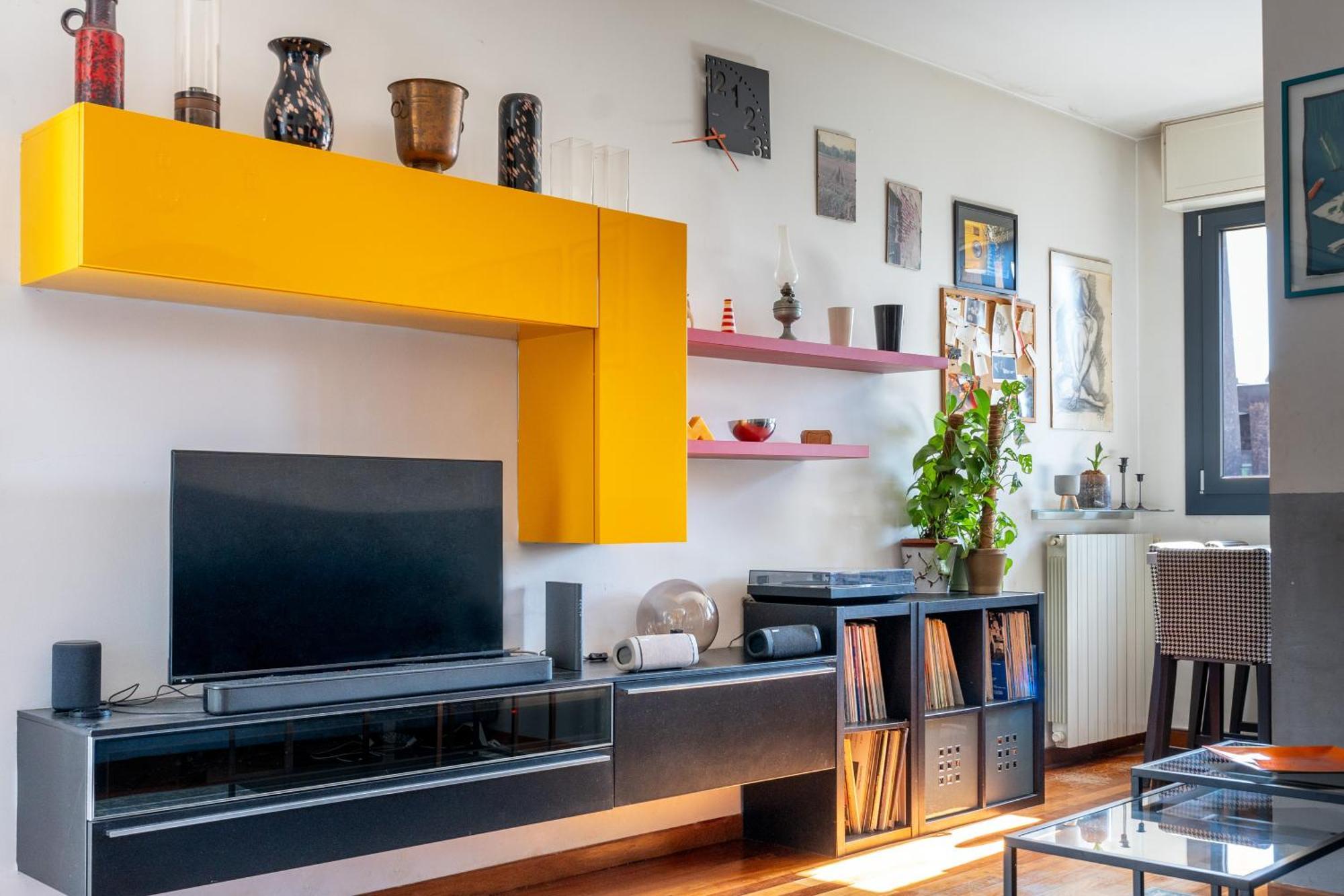Ihost - Romilli 21 Milan