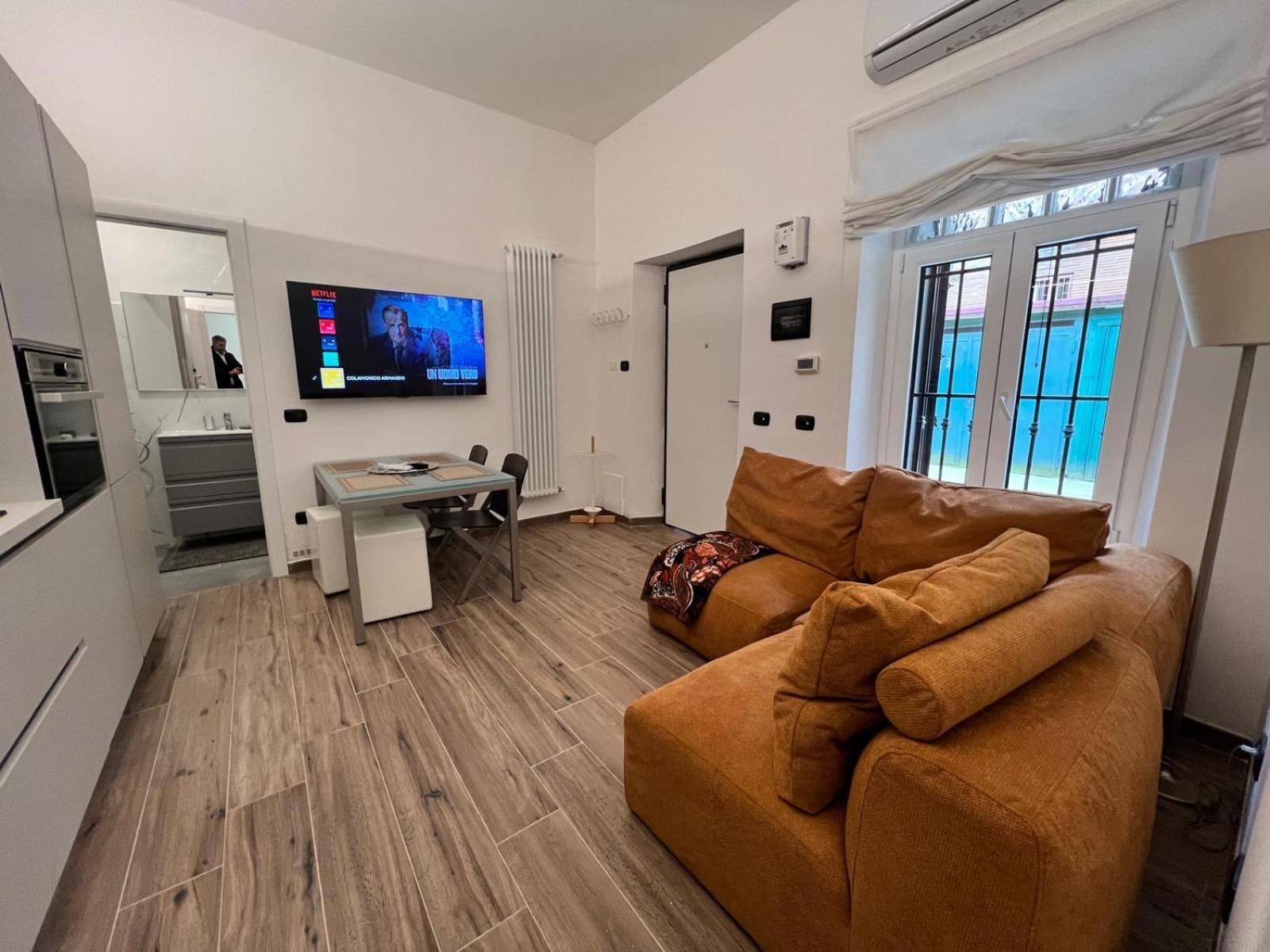 Apartment Domusmi Delfico 2