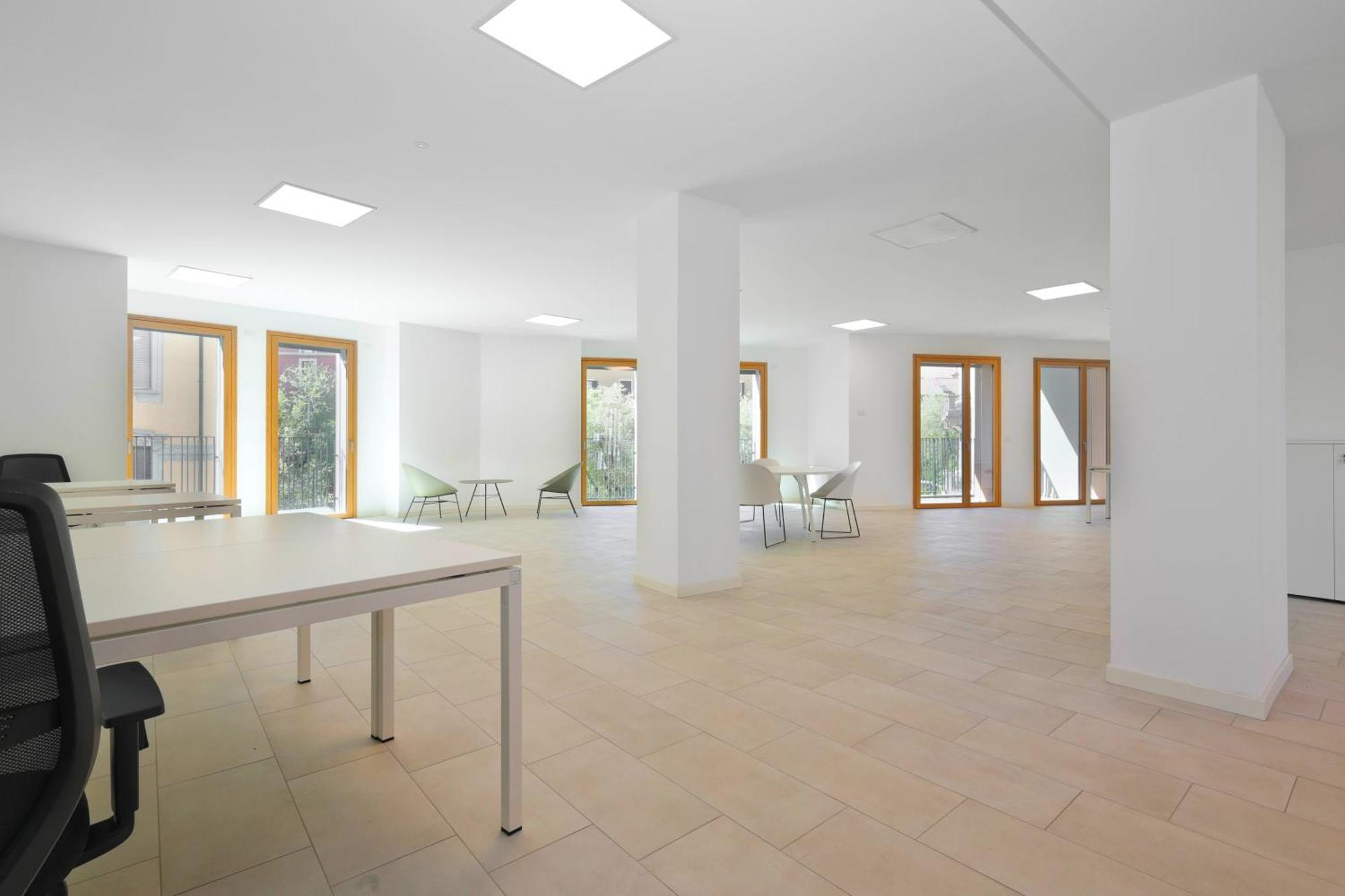 Luxury Con Terrazza, Palestra, Cowork & Box Privato *